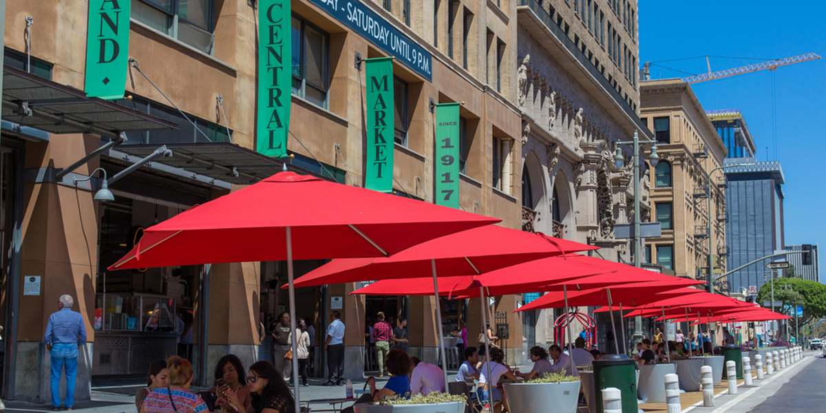 Dining In Downtown La S Great Outdoors Downtown La