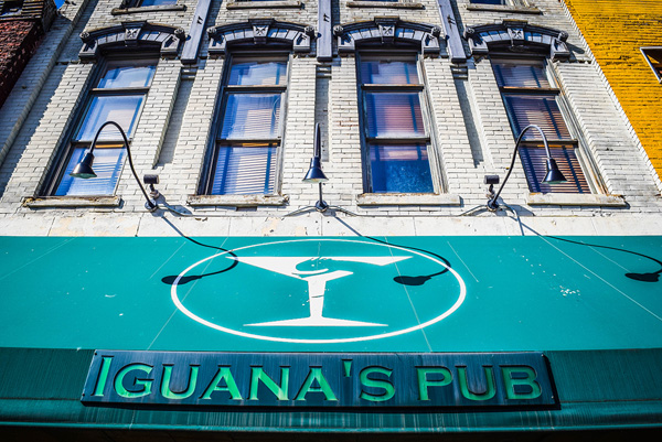 Iguana's Pub