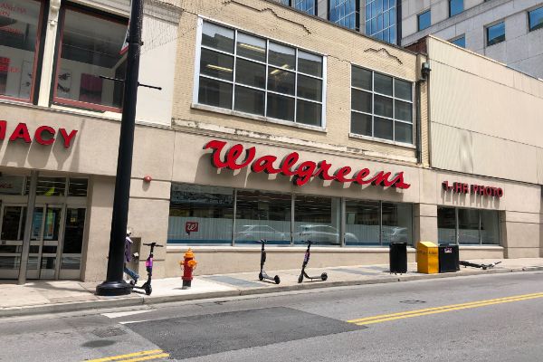 walgreens shoe shine