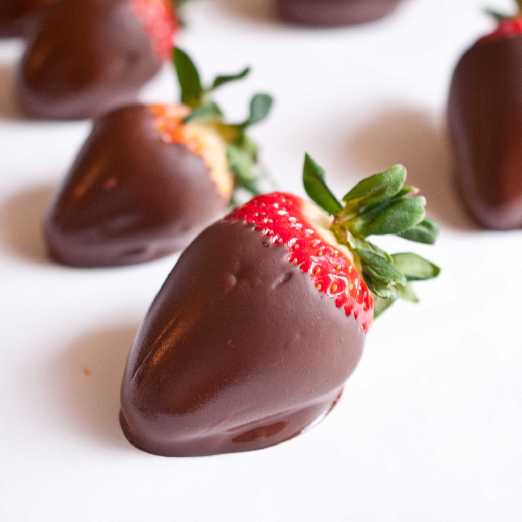chocolate-covered-strawberries-
