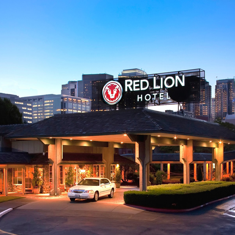 Red Lion Hotel Bellevue Downtown Bellevue Wa [ 810 x 810 Pixel ]